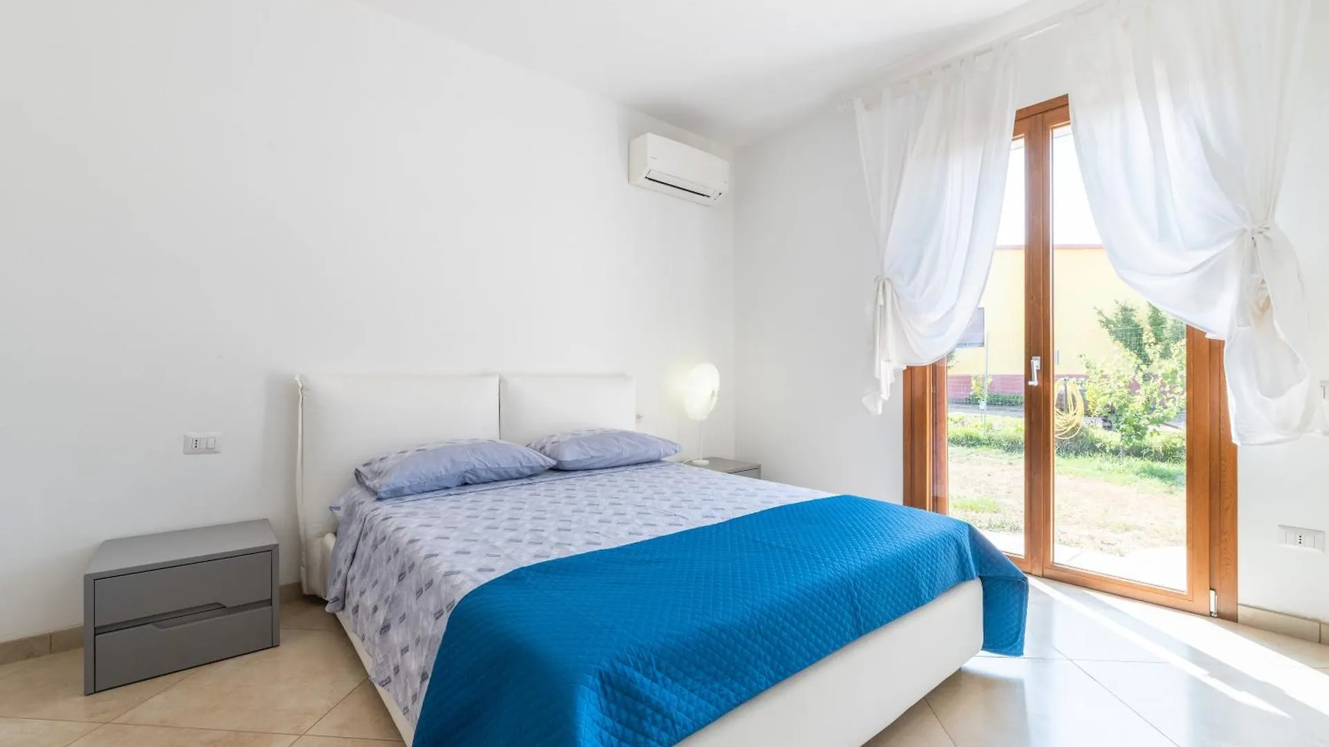 Villa Casa Atzori SantʼAnna Arresi